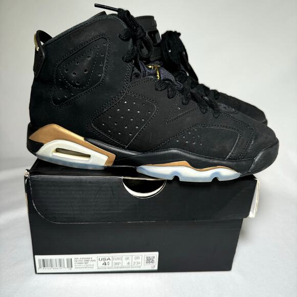 Size 4.5 - Nike Air Jordan 6 Retro SE GS Defining Moments 2020 Shoes - Picture 1 of 9
